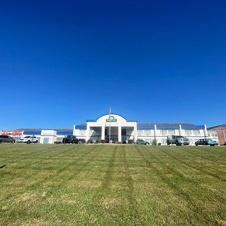 Days Inn By Wyndham Madisonville Exterior photo